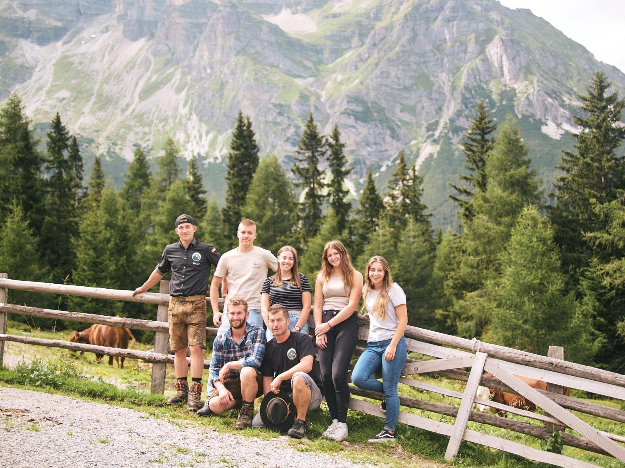 Almi'S Berghotel Obernberg am Brenner Екстериор снимка